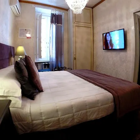 Di Rienzo Pantheon Palace 3* Rome
