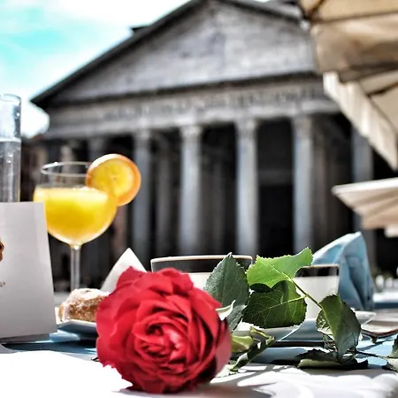 Gasthuis Di Rienzo Pantheon Palace 3*